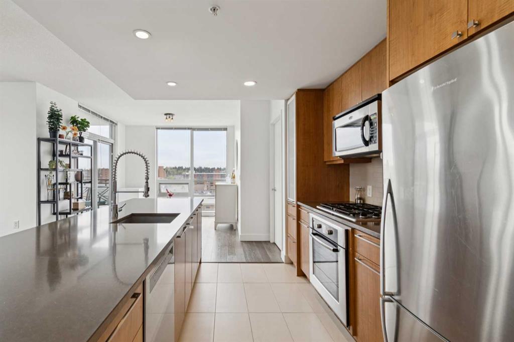 1118 12 Avenue SW #806 photo 4