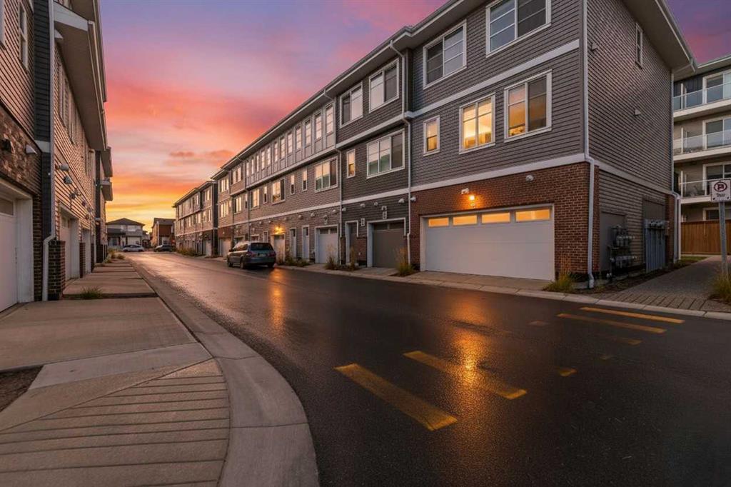 50 Cornerstone Passage NE #207