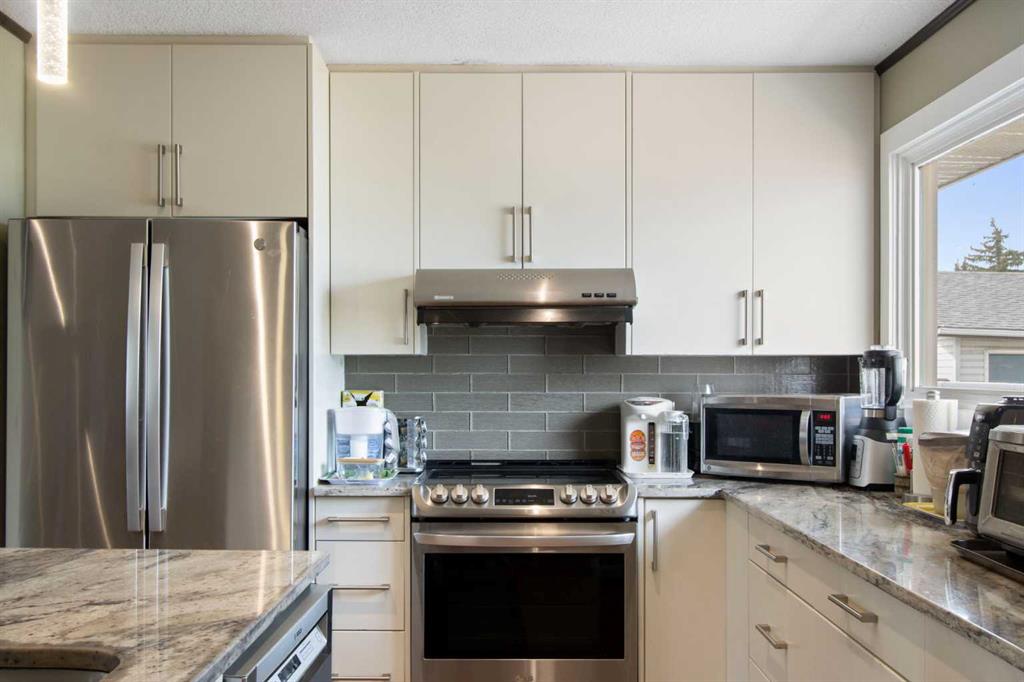 124 Maitland Drive NE photo 4