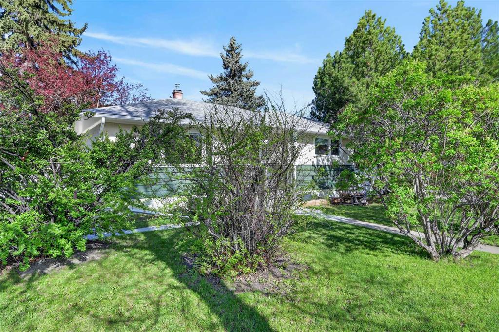 9211 Elbow Drive SW photo 2