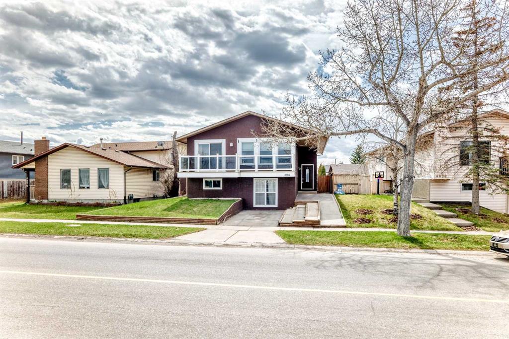 6824 Temple Drive NE photo 3