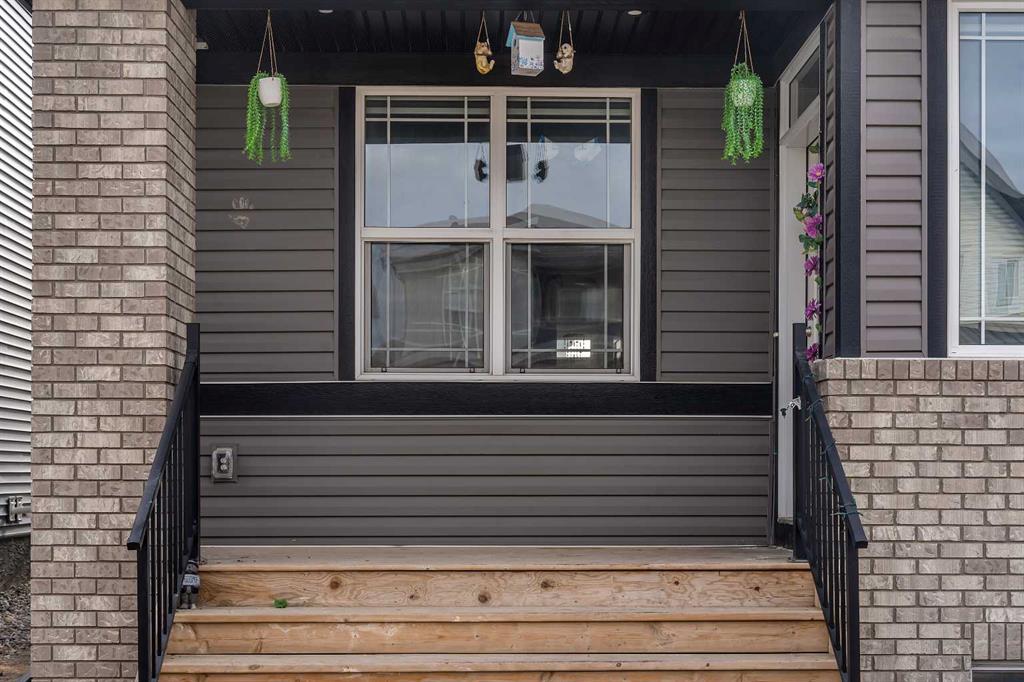 521 chinook winds Gardens SW photo 4