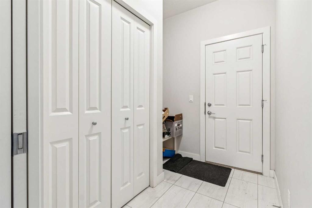 118 Saddlestone Park NE photo 5