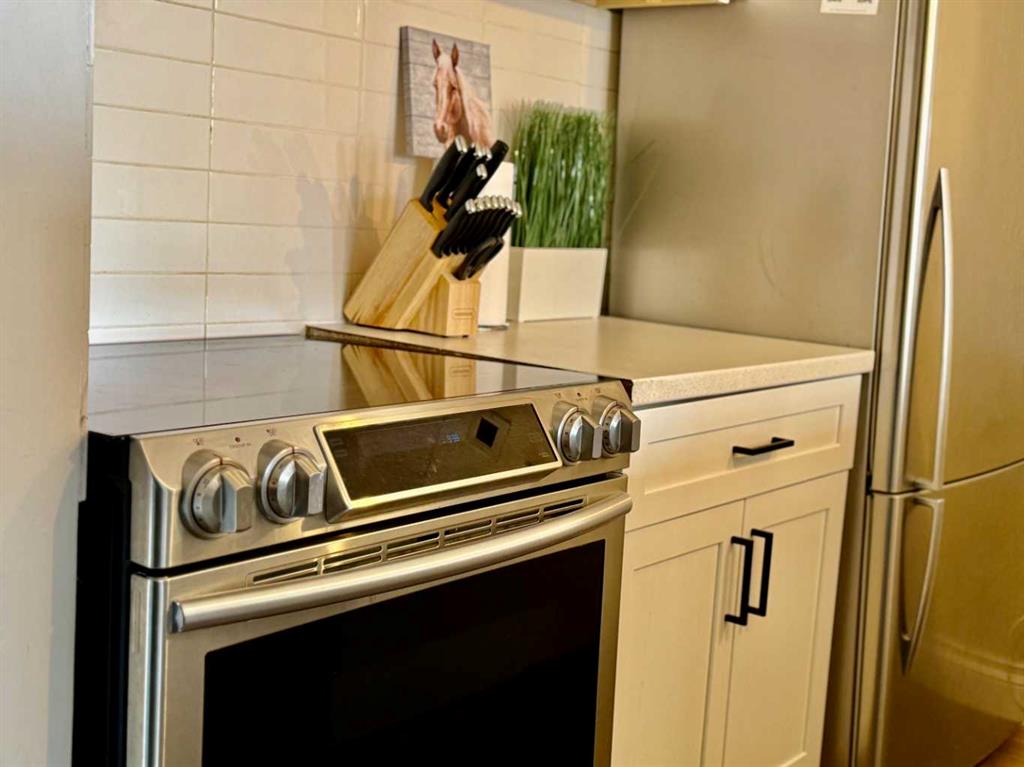 221 6 Avenue SE #511 photo 5