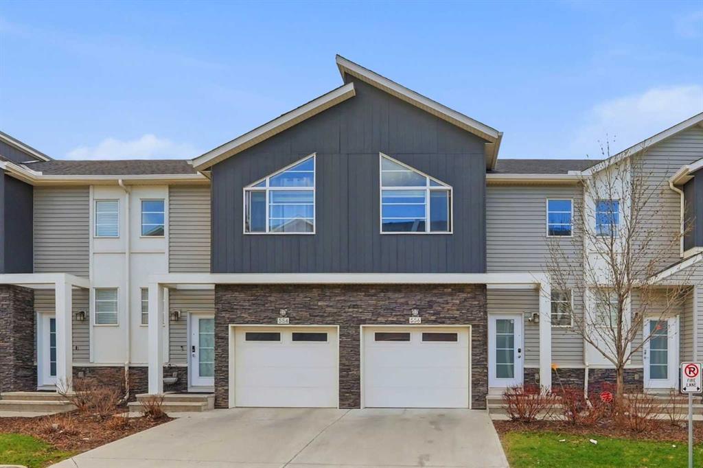 556 Redstone View NE photo 3