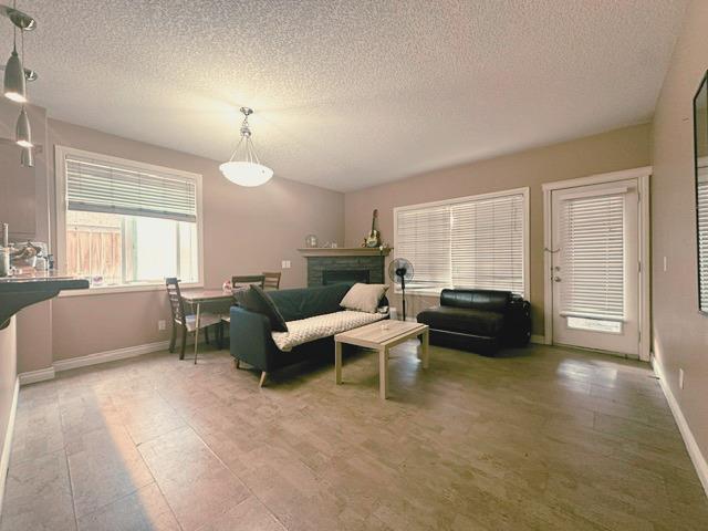 110 12 Avenue NE #102 photo 2