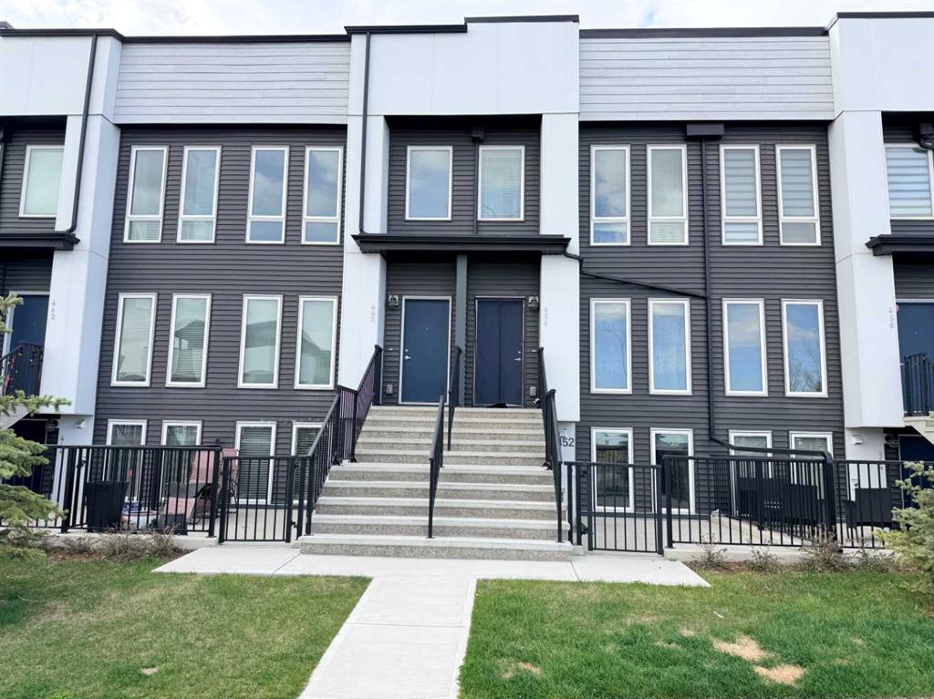 450 Seton Circle SE