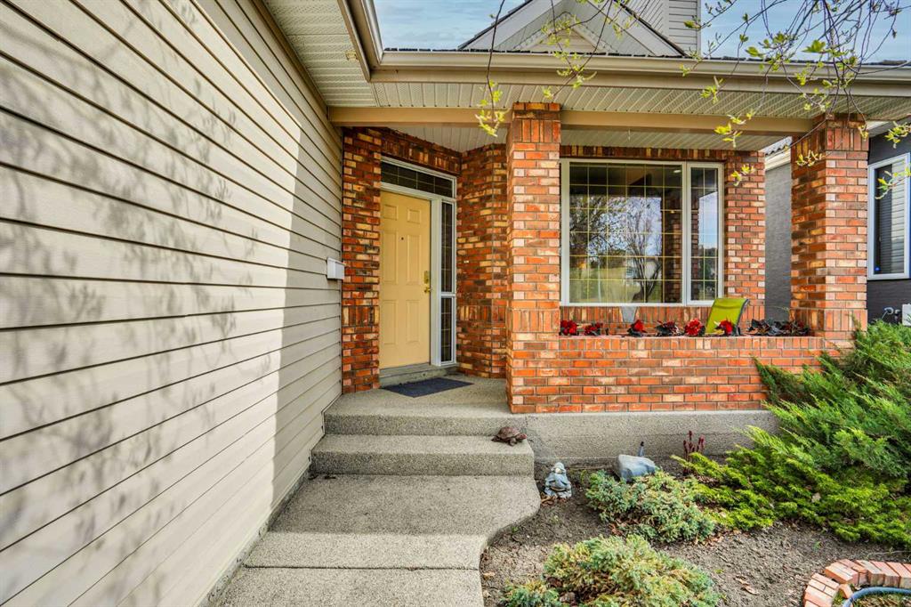 82 Valley Ridge Point NW photo 5