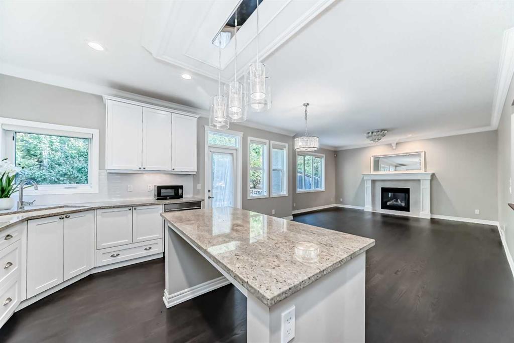 173 Aspenshire Drive SW photo 5