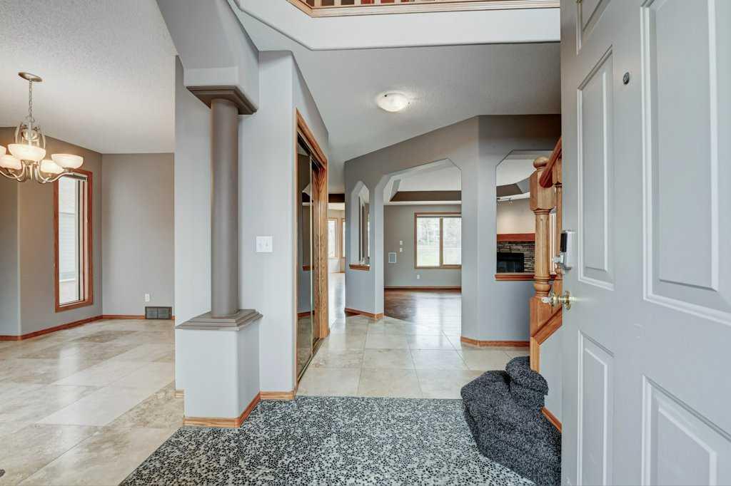 91 Valley Ridge Green NW photo 5