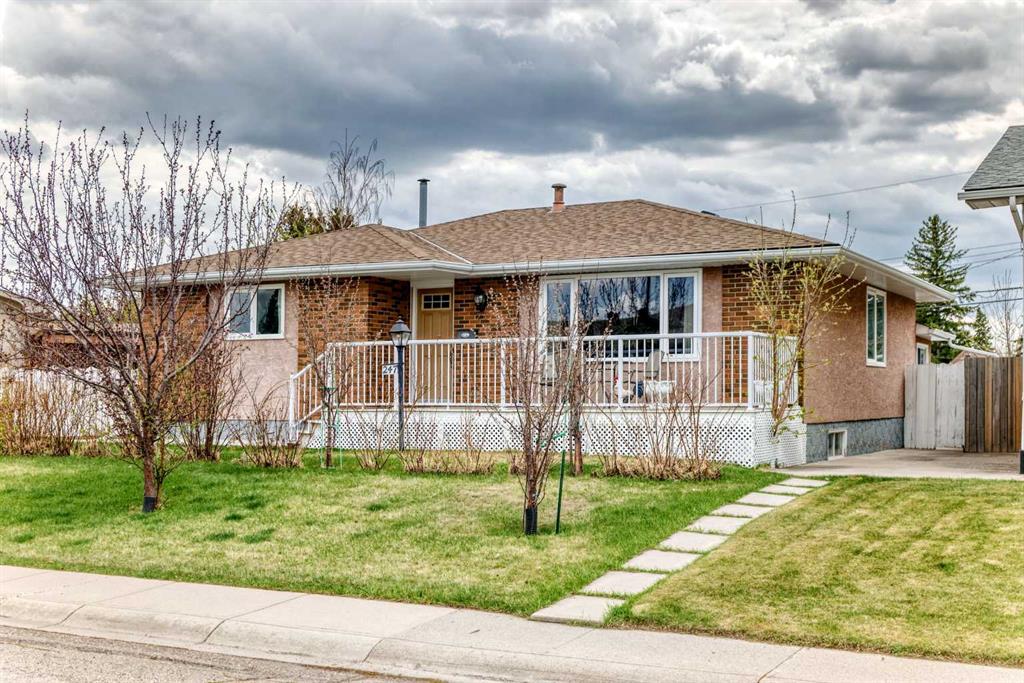 247 Huntford Way NE photo 2