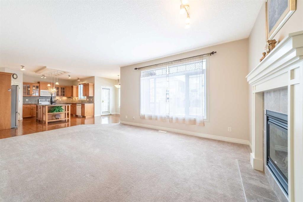 107 Panatella Close NW photo 3