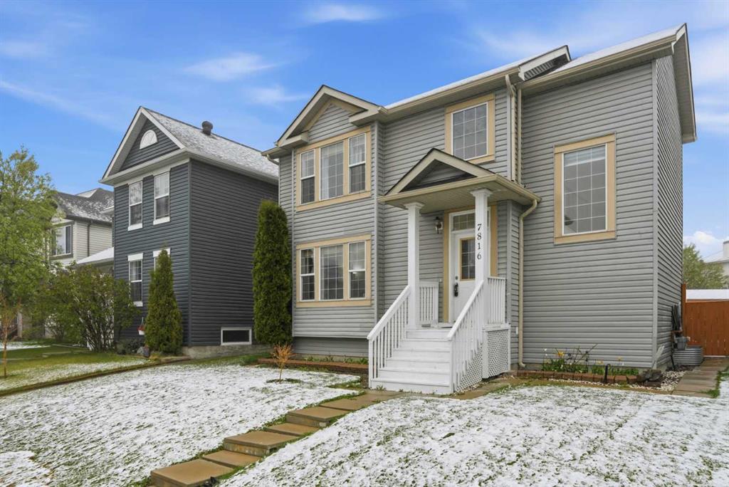 7816 Martha's Haven Park NE photo 2