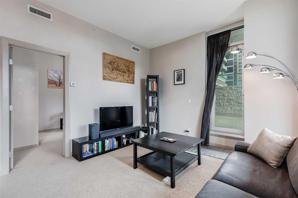 210 15 Avenue SE #205 photo 2