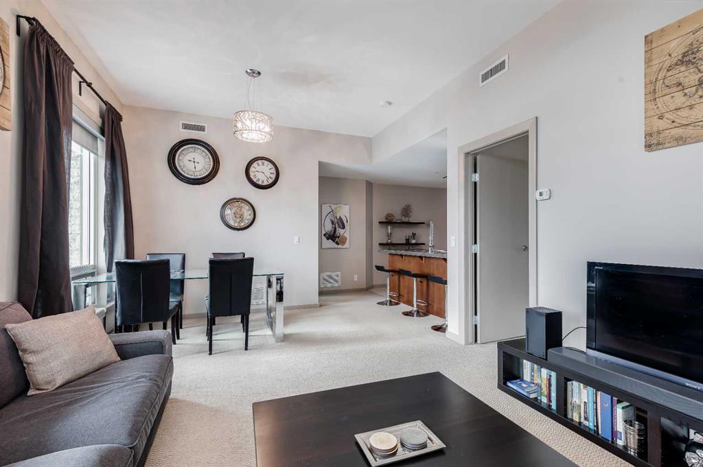 210 15 Avenue SE #205 photo 3