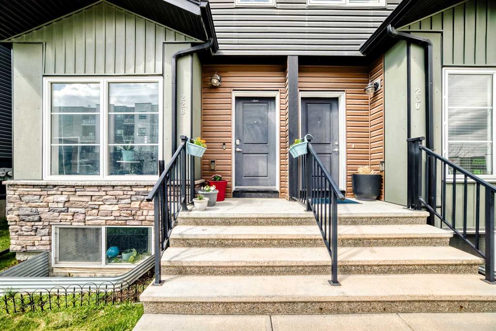 228 Red Embers Way NE photo 3