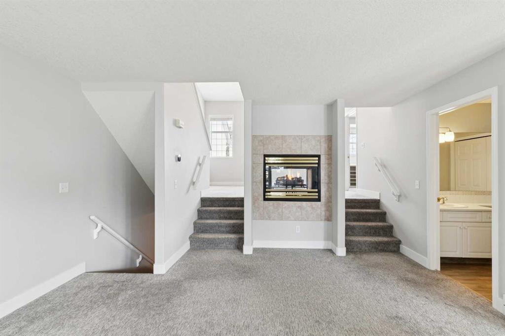 328 Prominence Heights SW photo 5
