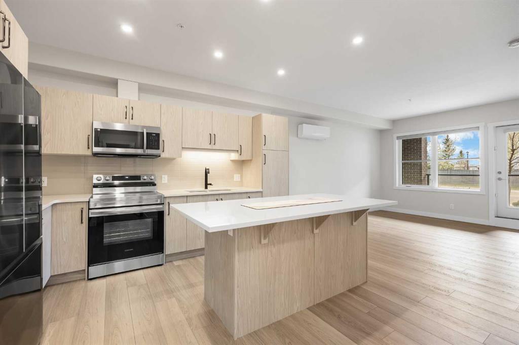 81 Arbour Lake View NW #1107