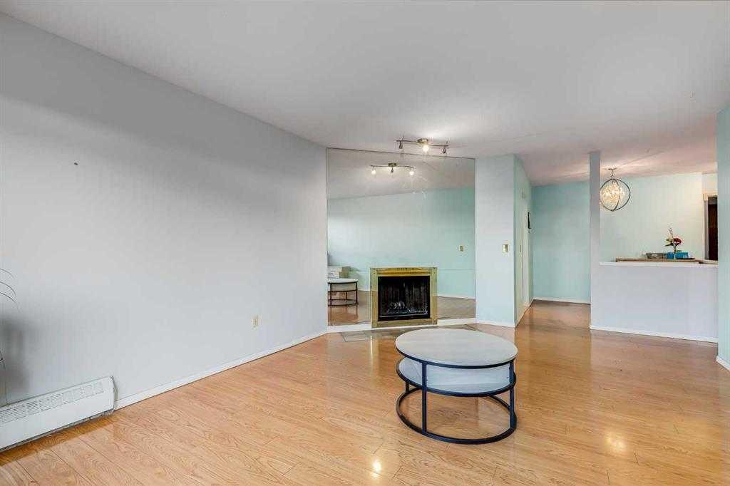 335 Garry Crescent NE #104 photo 3