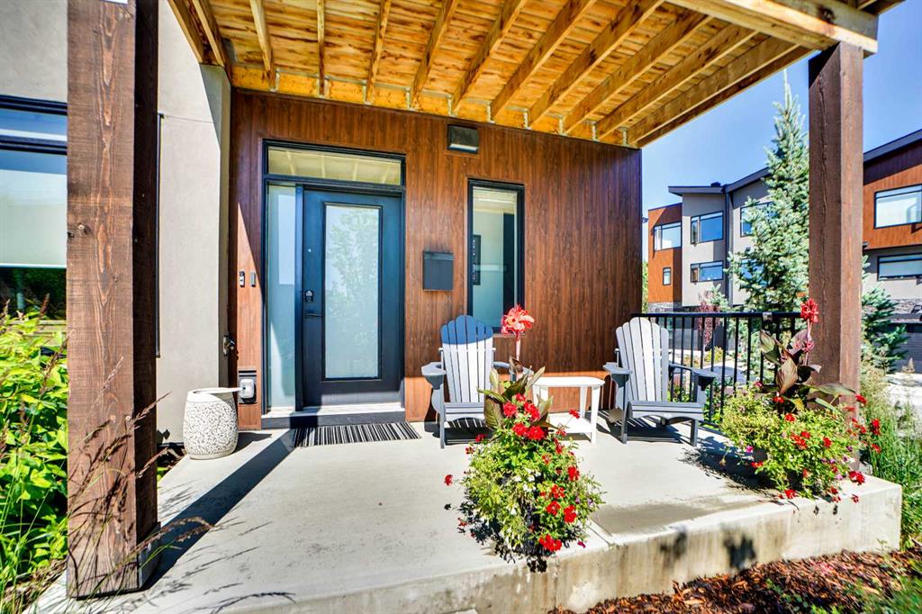 19 Royal Elm Green NW photo 3