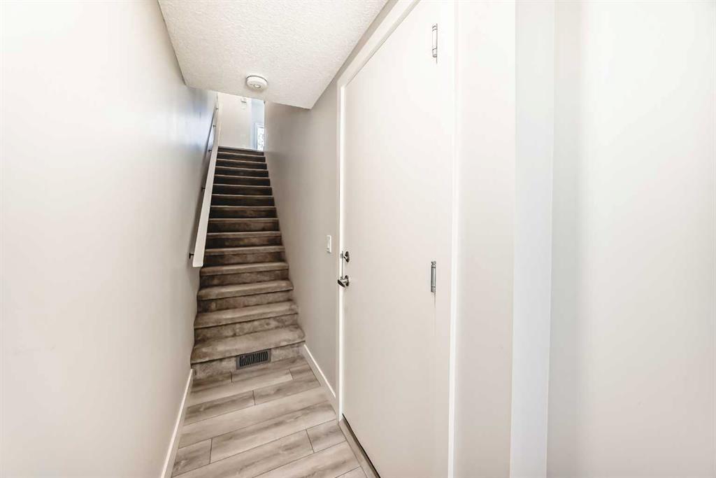 102 Tuscany Summit Square NW photo 5