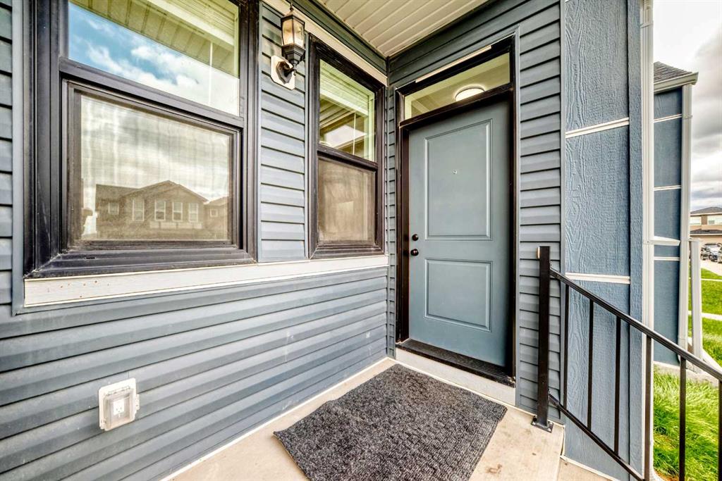 212 Lucas Place NW photo 4