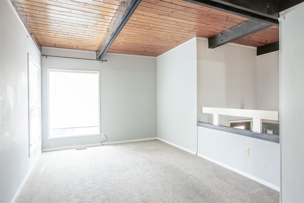 11010 5 Street SW photo 4