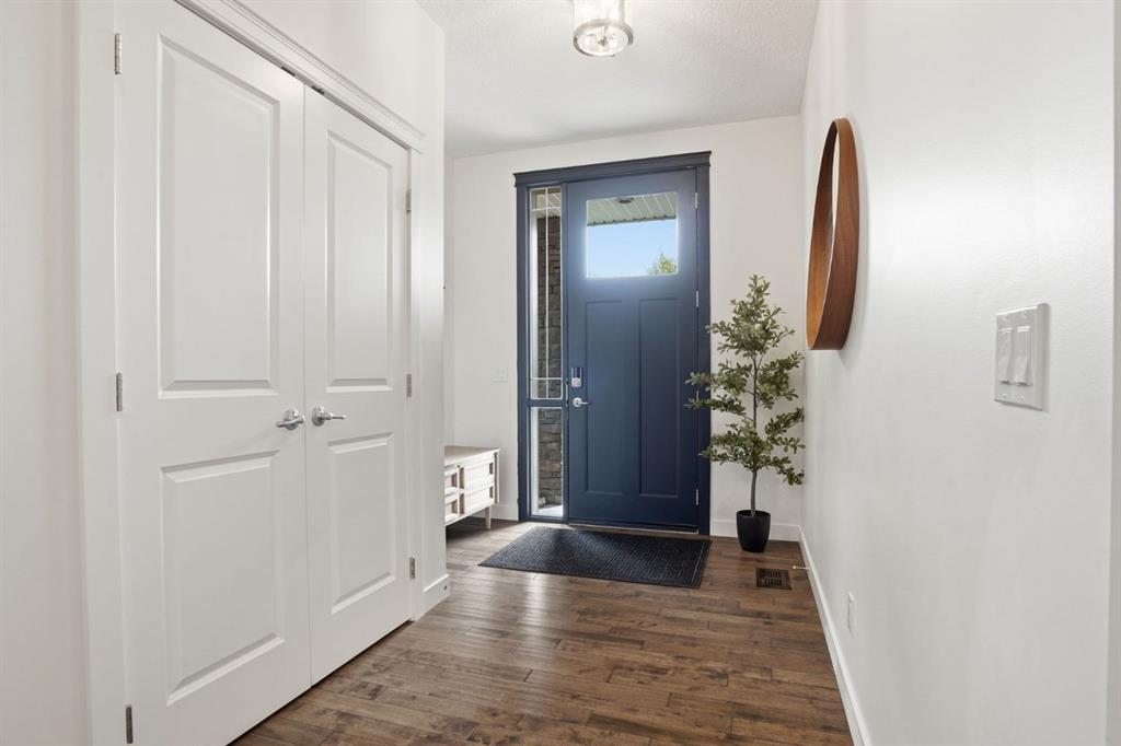 37 Walden Park SE photo 4