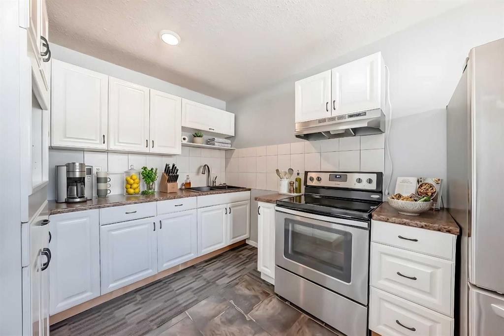4503 75 Street NW #3 photo 3