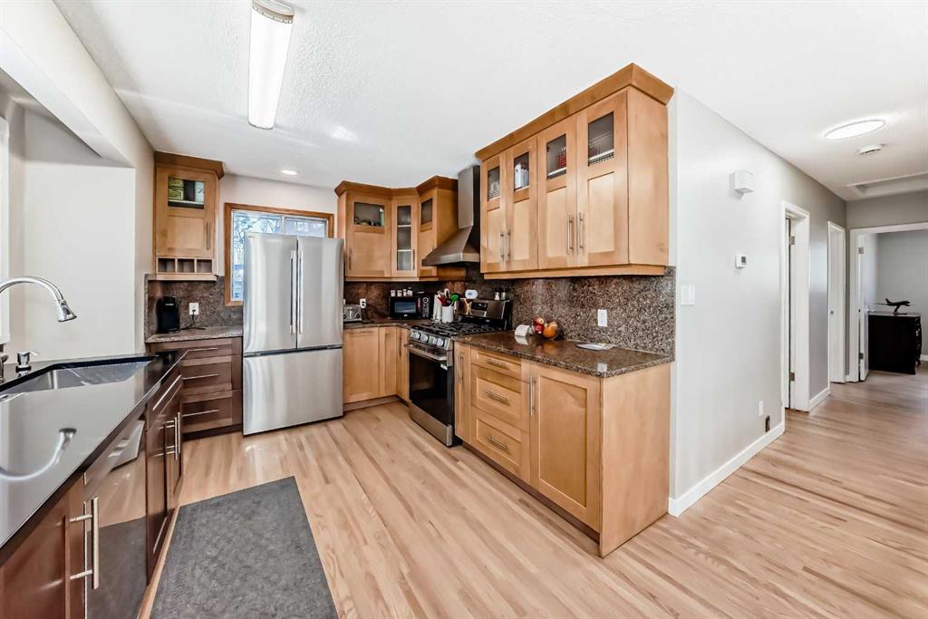 5007 Vallance Crescent NW photo 4