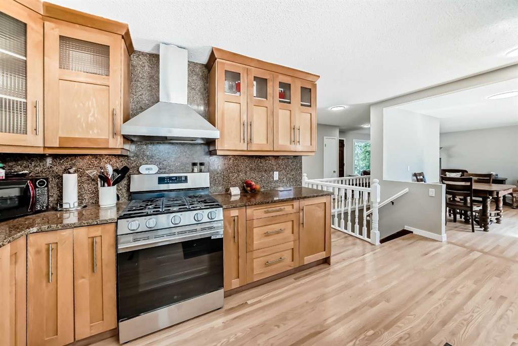 5007 Vallance Crescent NW photo 5