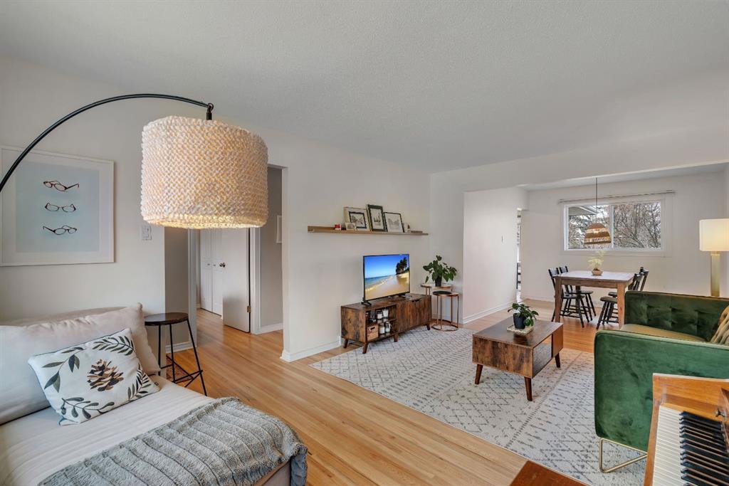 254 Hendon Drive NW photo 5