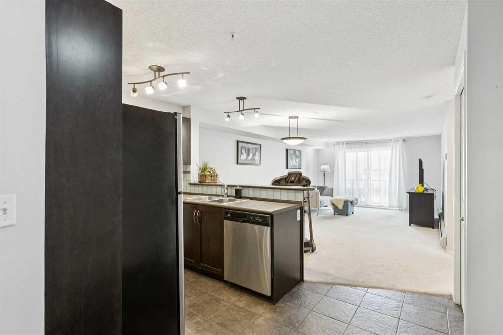 60 Panatella Street NW #4210 photo 3