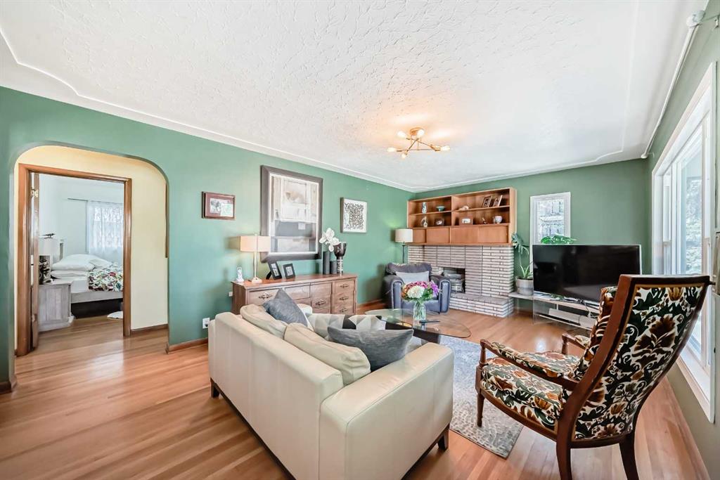 3604 Parkhill Street SW photo 4