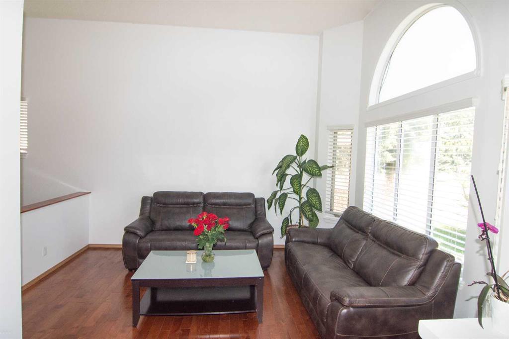 3850 Catalina Boulevard NE photo 4