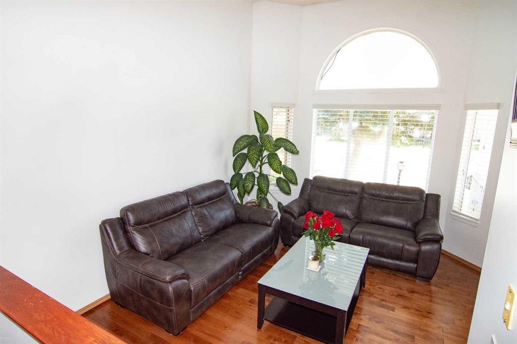 3850 Catalina Boulevard NE photo 5