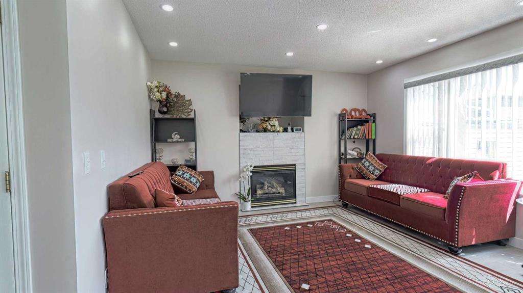 54 Saddlecreek Crescent NE photo 5