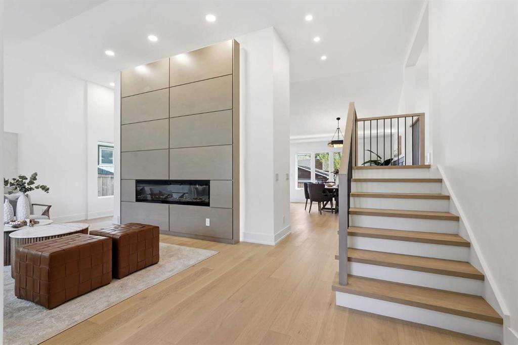 60 Lake Lucerne Close SE photo 4