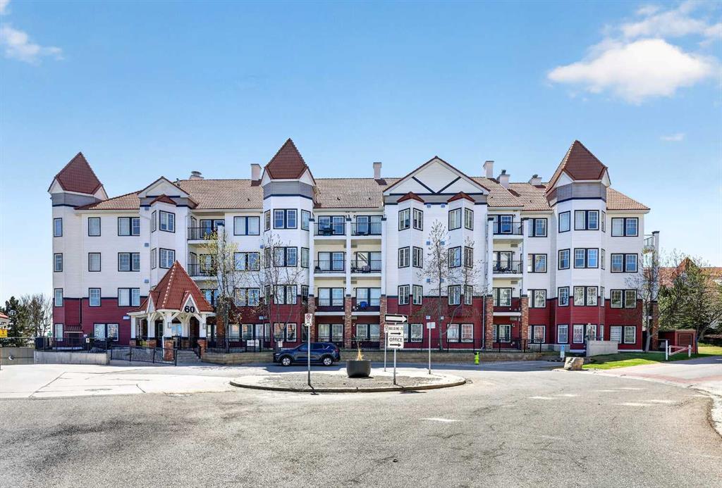 60 Royal Oak Plaza NW #137