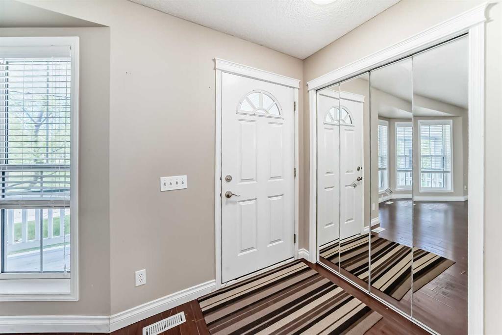 168 Tuscany Valley Drive NW photo 3
