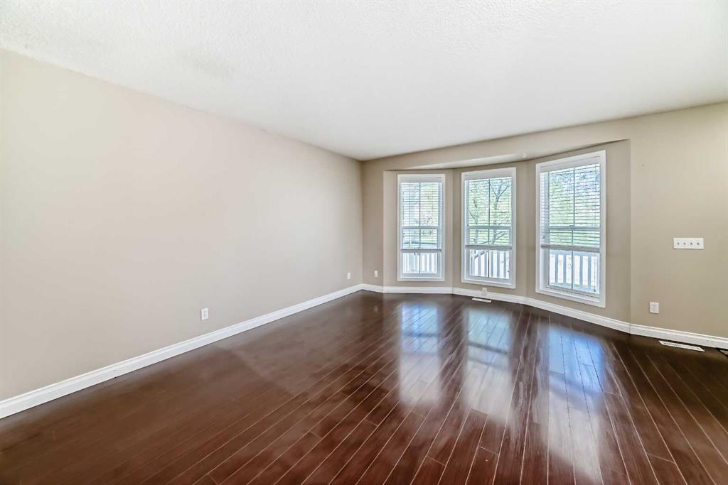 168 Tuscany Valley Drive NW photo 4