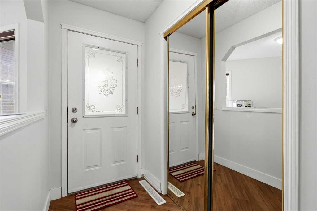 6 Taralea Place NE photo 3