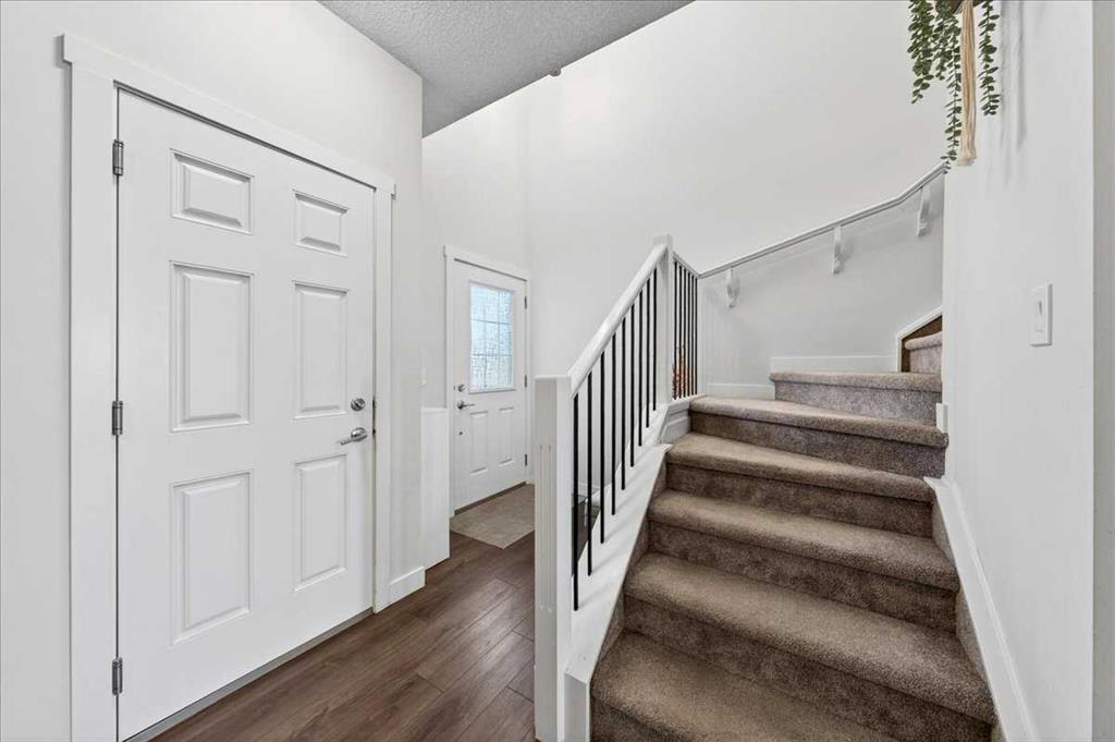 44 Saddlestone Way NE photo 5