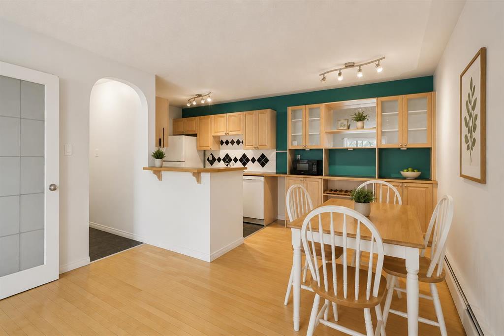 638 Meredith Road NE #301 photo 3