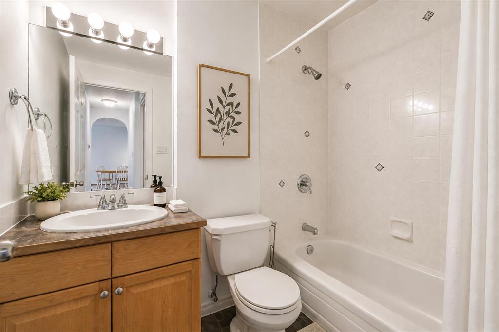 638 Meredith Road NE #301 photo 5