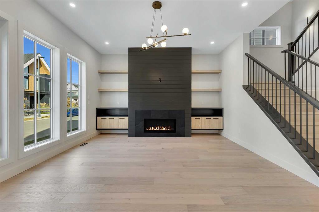 342 Normandy Drive SW photo 3