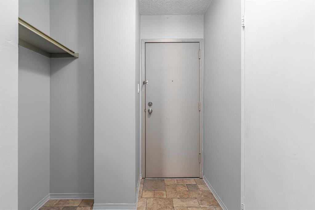1320 12 Avenue SW #304 photo 3