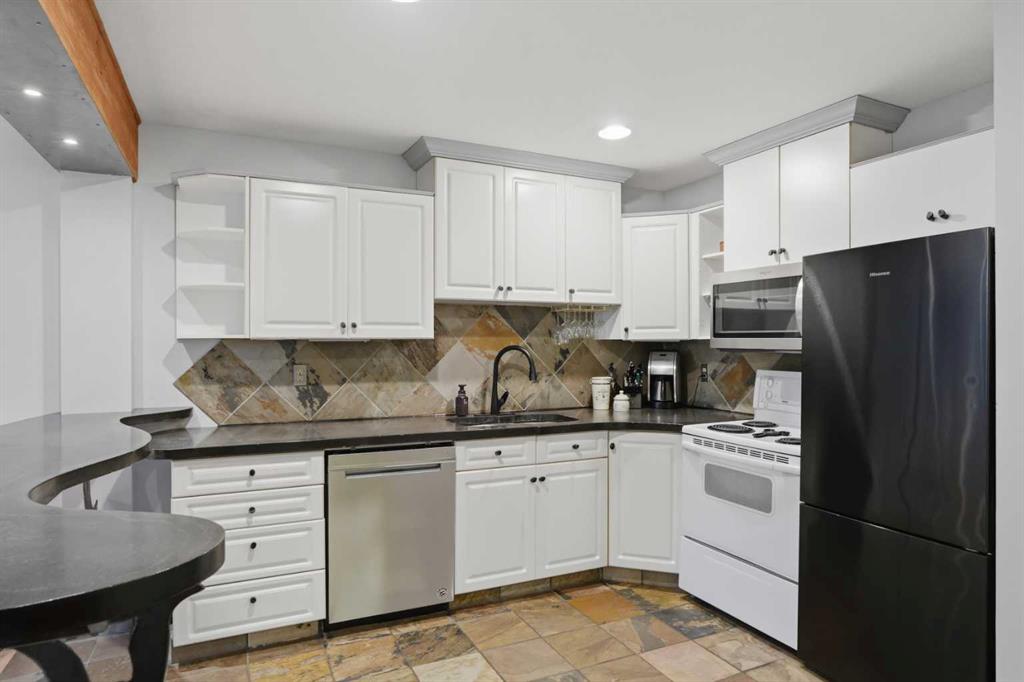 1821 17A Street SW #1 photo 4
