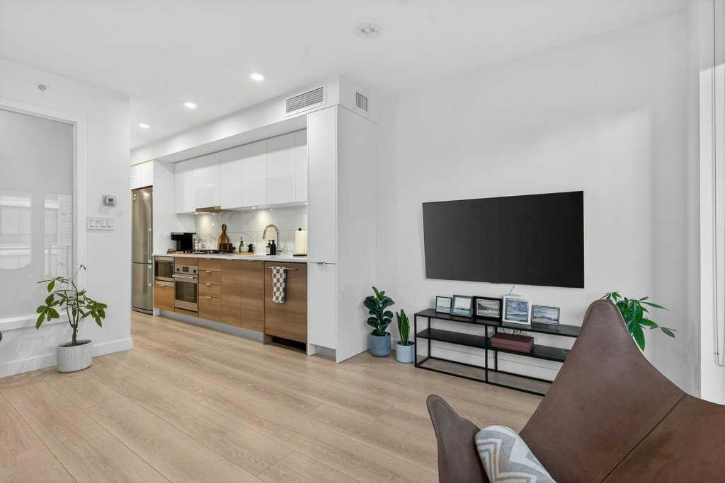 108 Waterfront Court SW #503 photo 2