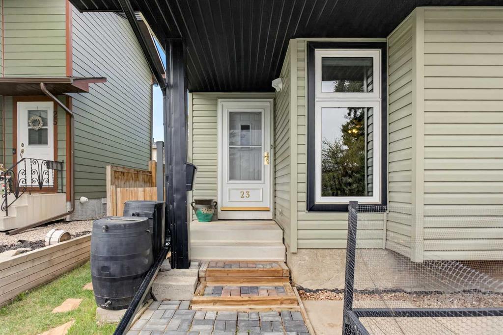 23 Bermuda Place NW photo 3